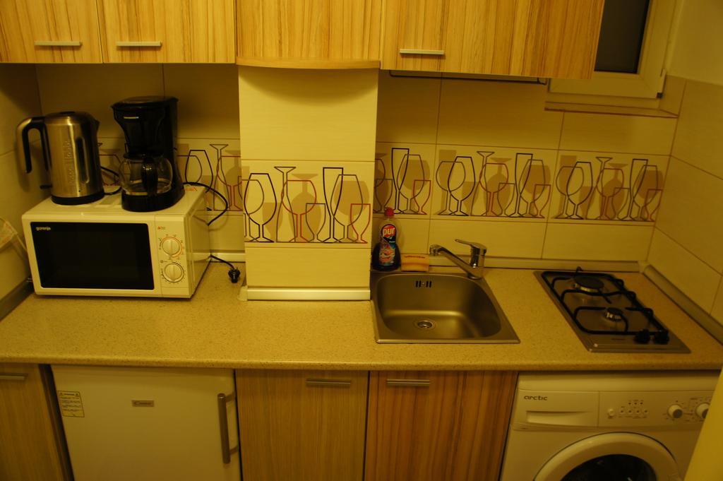 Agentia H Accommodation บูคาเรสต์ ภายนอก รูปภาพ