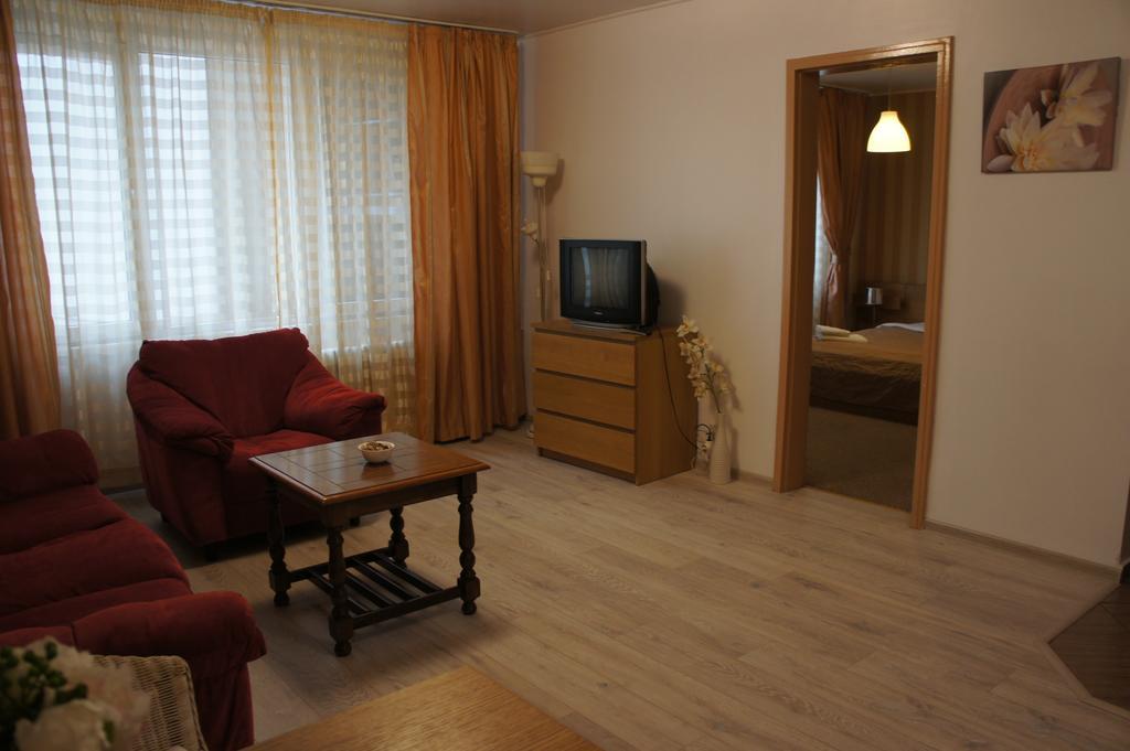 Agentia H Accommodation บูคาเรสต์ ภายนอก รูปภาพ