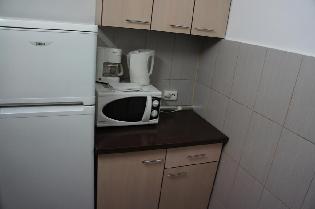 Agentia H Accommodation บูคาเรสต์ ภายนอก รูปภาพ