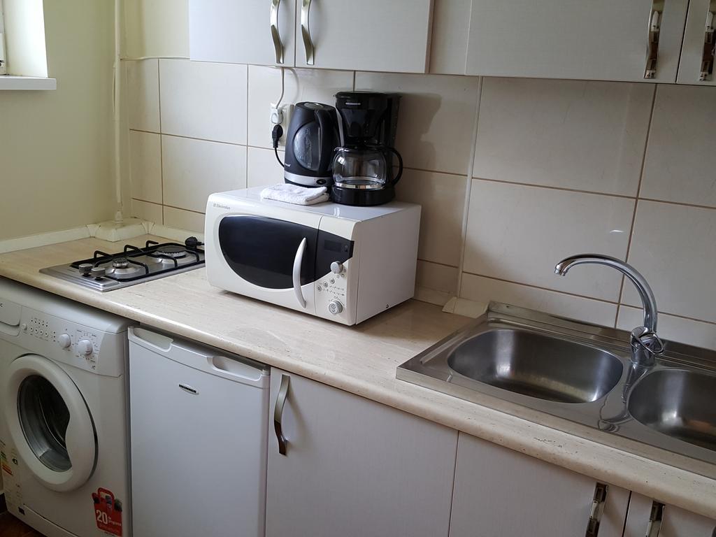 Agentia H Accommodation บูคาเรสต์ ภายนอก รูปภาพ