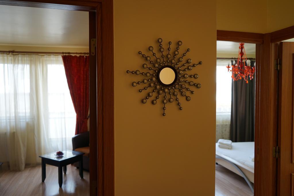 Agentia H Accommodation บูคาเรสต์ ภายนอก รูปภาพ