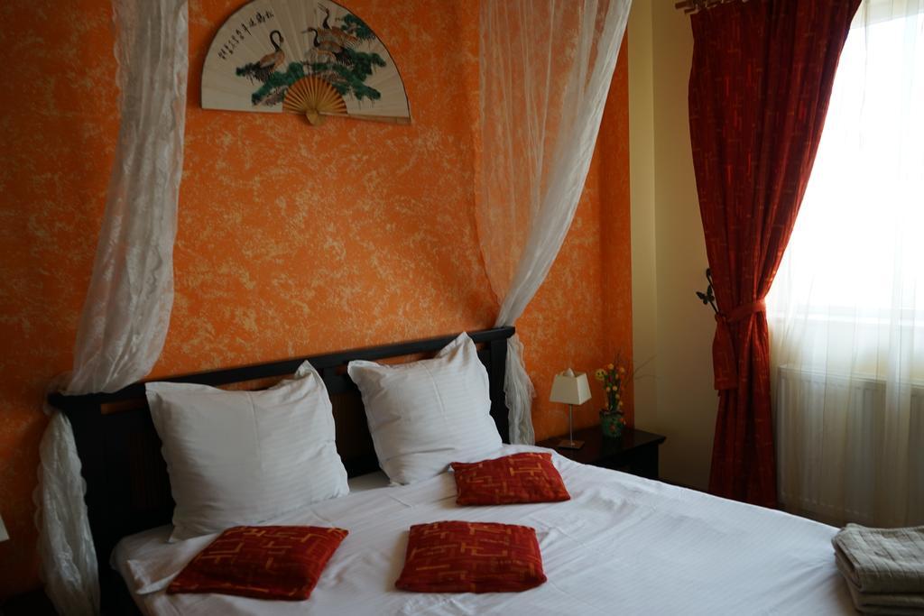 Agentia H Accommodation บูคาเรสต์ ภายนอก รูปภาพ