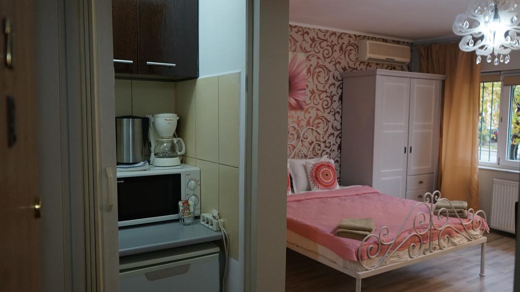 Agentia H Accommodation บูคาเรสต์ ภายนอก รูปภาพ