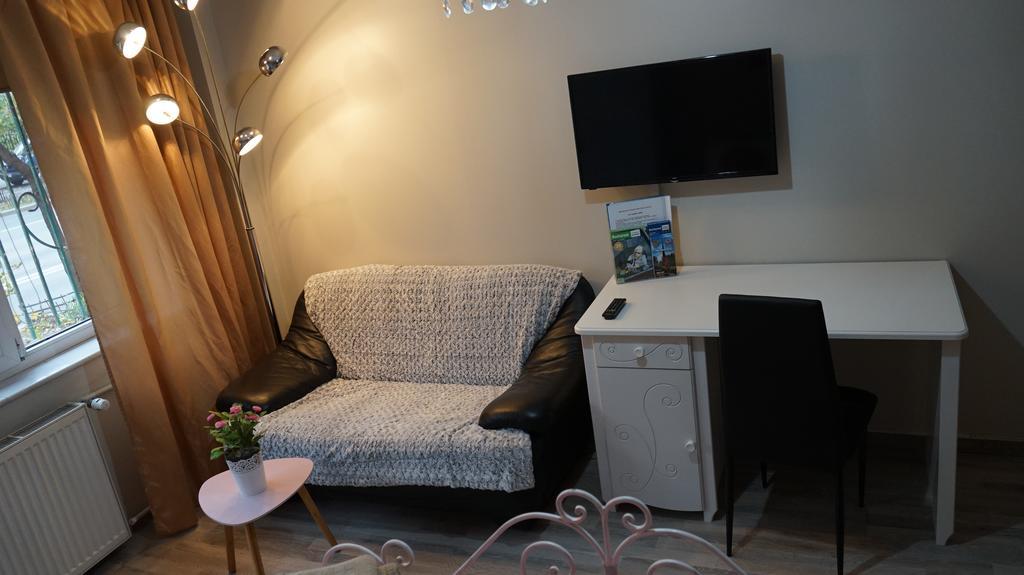 Agentia H Accommodation บูคาเรสต์ ภายนอก รูปภาพ