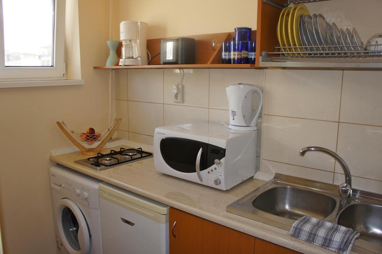 Agentia H Accommodation บูคาเรสต์ ภายนอก รูปภาพ